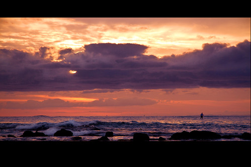 ocean sunset seascape beach hawaii surf sundown dusk surfing pacificocean shore southpacific kauai poipu hi reef southshore poipubeach paddleboard thegardenisland poipubeachstatepark