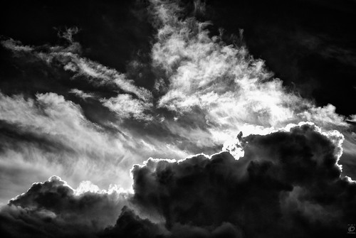 sky bw clouds blackwhite nikon dramatic himmel wolken sw nikkor schwarzweiss 70300 dramatisch d80