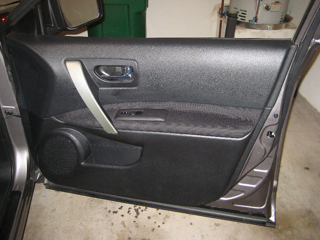2008 Nissan rogue door panel removal