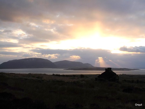 uk sunset silhouette skyscape evening march scotland orkney sunrays cloudscape sunbeams scapaflow orphir orcades