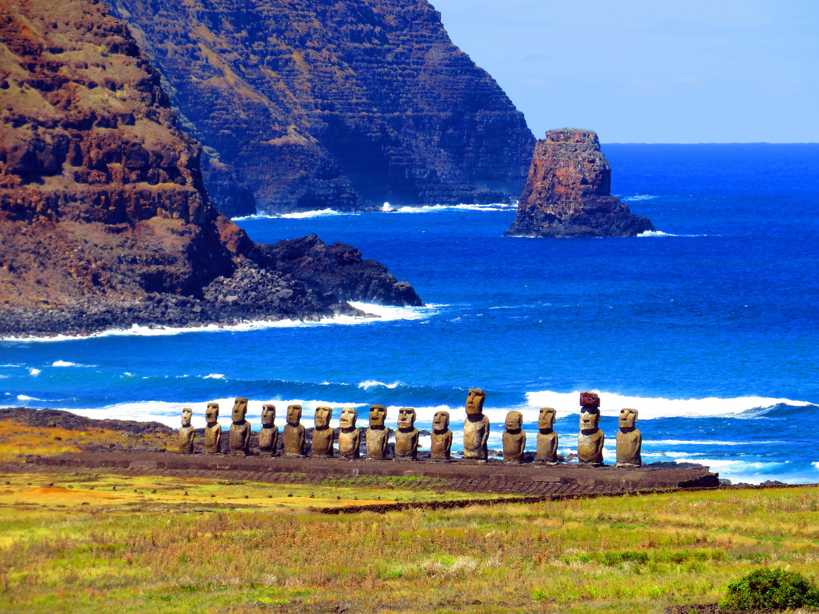 Ahu Tongariki view - Rano Raraku moai - statues - Easter Island - Rapa Nui - Isla de Pascua