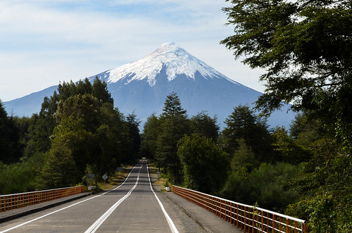 chile ruta landscape puente volcano árboles camino paisaje sur xregión volcán surdechile volcánosorno