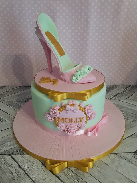 All Edible Shoe Cake by Cheryl Fitzsimmons‎