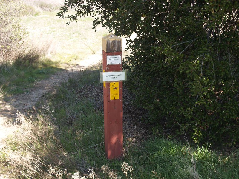 PCT hiker bypass sign toward the Warner Springs Post Office
