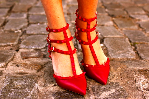 The Style Climber: Tears To The Eyes FAB!!! Thursday - V is for Valentino