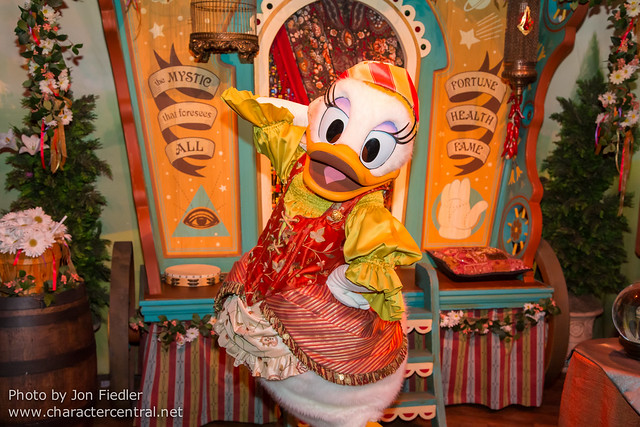 WDW Spring 2013 - Pete's Silly Sideshow
