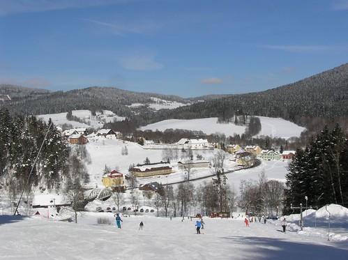 Lyžujte na Šumavě v lyžařském středisku HORNÍ VLTAVICE - Nad Kovárnou