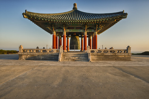 sunset art architecture asian la losangeles bell carvings koreanbelloffriendship