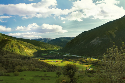 españa verde green field landscape spain huesca paisaje aragon campo es pyrenees sobrarbe pirineo broto valledebroto buesa