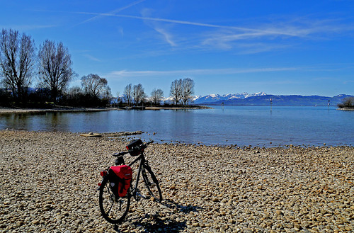 spring biking lakeconstance