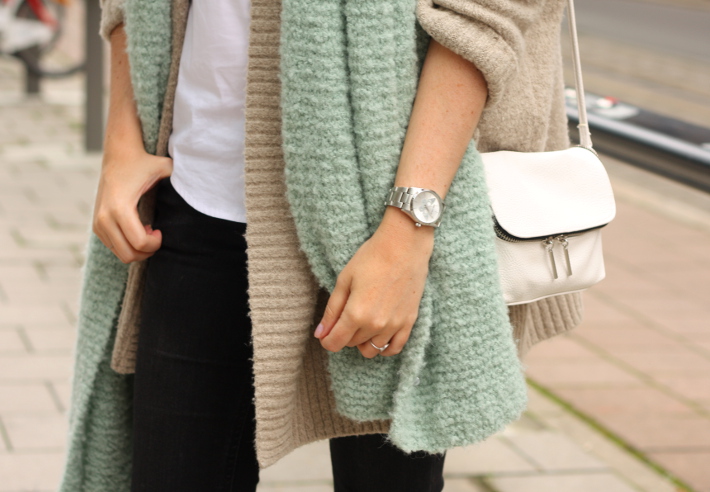 layering oversized scarf cardigan LN Andes