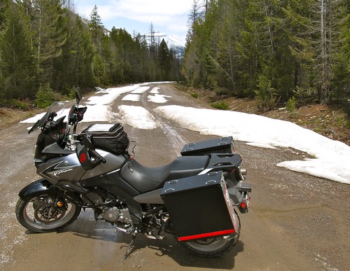 snow montana roads dirtroads vstrom motorcycletouring