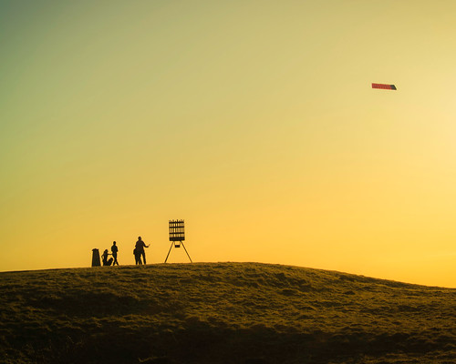 sunset people kite landscape berkshire beaconhill westberkshire nikond800