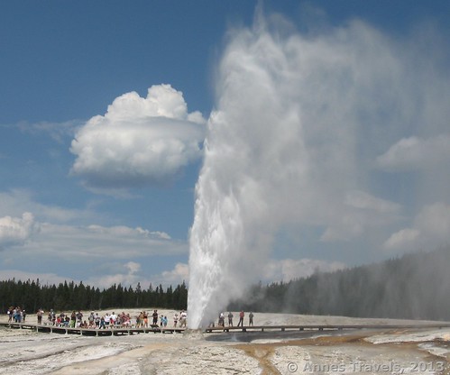 When Beehive Geyser blows, the ground vibrates and you can hear the geyser roaring, Upper Geyser Basin, Yellowstone National Park, Wyoming