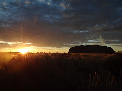 travel red rock sunrise centre under australia down uluru ayers australie sunstreaks