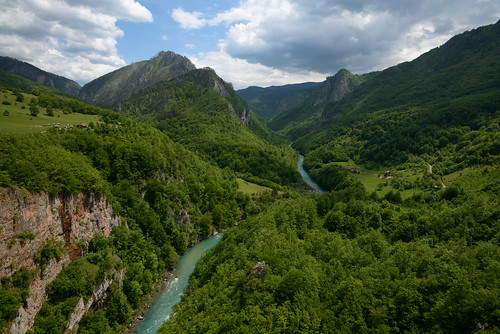 canyon balkans montenegro durmitor taracanyon tarariver nationalparkdurmitor djurdjevicbridge