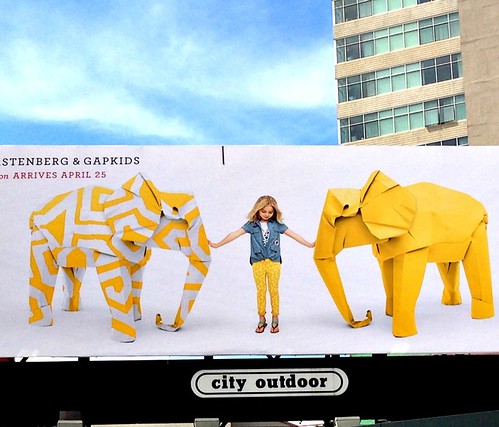origami-animals-gap-kids-billboard