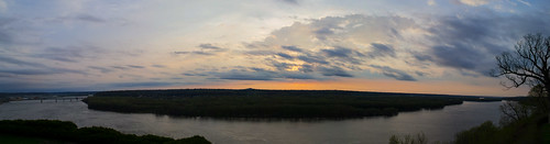 panorama sunrise river mississippi iowa dubuque mountcarmel bvm sisterofcharityoftheblessedvirginmary sdgiere