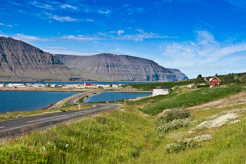 sea mountains sjór ský geh fjöll önundarfjörður flateyri gunnareiríkur