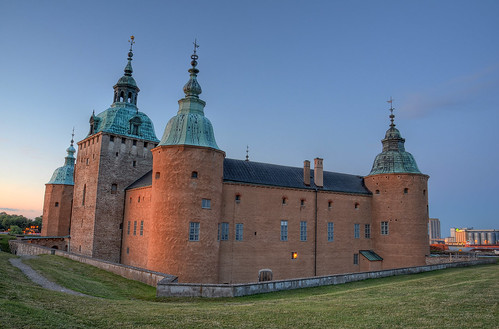 door windows sunset southwest castle industry grass wall architecture night facade industrial factory exterior sweden path south towers clear historical sverige fortress hdr kalmar buttress slott
