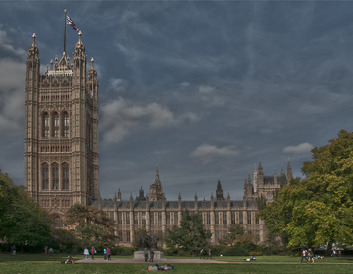 park uk trees sky people house building london tower grass clouds garden walking tag tags victoria add resting common houseofparliament westminter victoriatowergarden houseofcommon victoriatowergardenwestminster