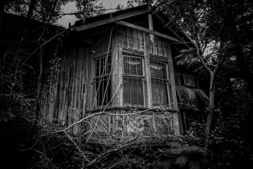 mystery haunted oldbuilding ruraldecay evanscounty