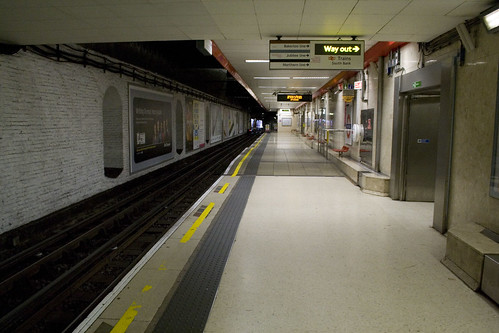 Waterloo & City Line - Waterloo Station