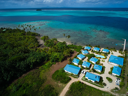 blue hotel pacific south lagoon resort kap motu kiteaerialphotography raiatea autokap pierrelesage voigtlander12mm danleighdeltar8 kapstock ricohgxramount opoabeachhotel
