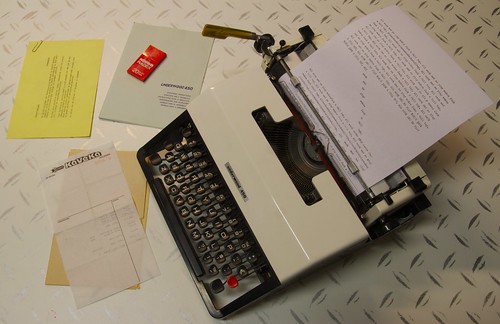 Underwood 450 Typewriter (circa 1973)