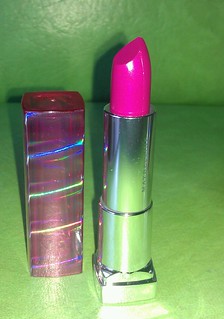 Fuscia Crystal Maybelline The Jewels by Colorsensational lipstick