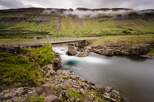 bridge botnsdalur hvalfjörður longexposure bigstopper nikond7000 sigma1020 river road iceland 2012