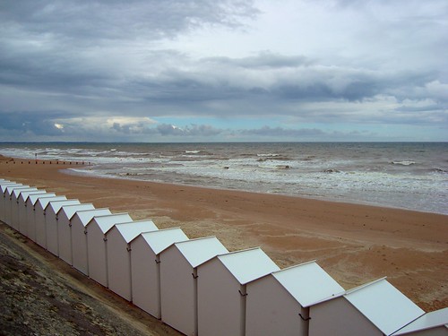 sea mer france beach clouds geotagged europe sable normandie nuages normandy plage calvados cabourg cabines bassenormandie côtefleurie michelemp fleursetpaysages normandie2010 geo:lat=49295083423744316 geo:lon=011239831958459945