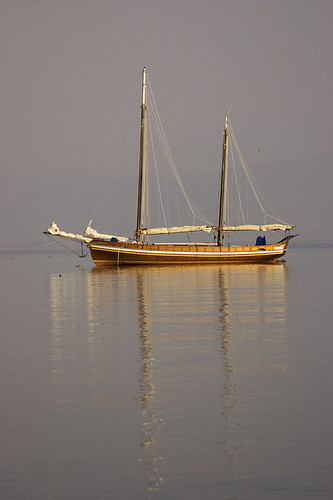 morning travel summer italy lake colour reflection water sunrise dawn boat garda warm yacht july bardolino