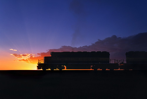 railroad sunset silhouette train nebraska ne whitney freight crawford dme emd sd402 dakotaminnesotaandeastern