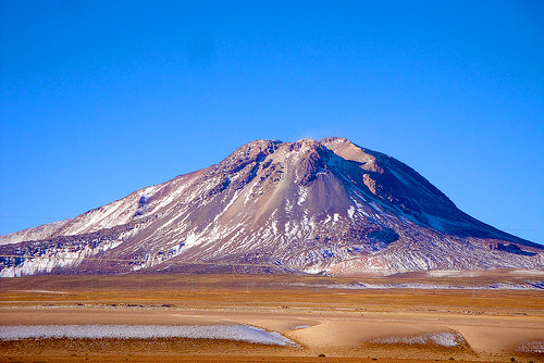 chile volcano sony bolivia frontera altiplano iquique volcan volcán tarapaca altiplanochileno w275 regiondetarapaca fronterachilebolivia irruputuncu sonydscw275 dscw275 volcanirruputuncu