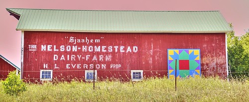 red building wisconsin barn canon fence quilt farm painted dairy wi hdr redbarn photomatix lafayettecounty t2i barnquilt