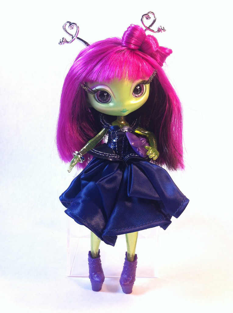 NEW NOVI STARS DOLL /"GALACTIC GOWN/" FASHION OUTFITS//CLOTHES