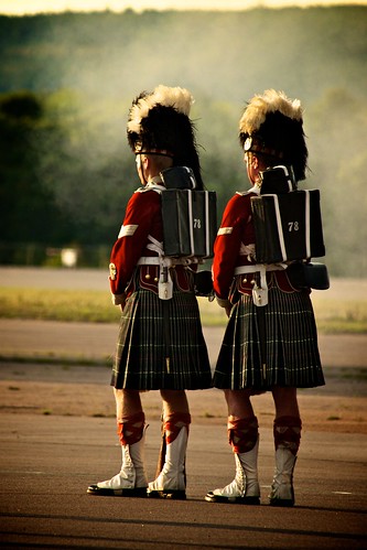 nova foot nikon ns military ceremony greenwood scotia nikkor annapolisvalley rcaf regiment highlanders 78th canadianforces d90 sunsetceremony 55300 cfbgreenwood 55300mm 14wing