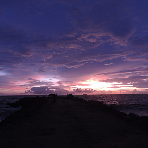 ocean sunset sea beach nikon dusk indian sub coolpix srilanka continent breakwater wattala p510 dikowita