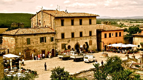 tower tourism dante tourists tuscany inferno historical siena toscana monteriggioni tuscana piazzaroma sienese mickyflick