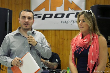 Ester Ledecká patronkou nově otevřené prodejny APM sport
