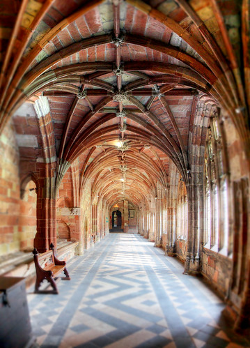 old uk windows england window architecture point view cathedral britain united great gothic perspective kingdom sacred gb worcestershire cloister vanishing cloisters hdr worcester kreuzgang fotocompetition fotocompetitionbronze