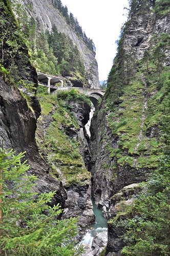 bridge cliff abandoned water rock river landscape schweiz switzerland scenery disused gorge svizzera abandonment thusis viamala hinterrhein viaspluga cantongraubünden rongellen viamalagorge posteriorrhine