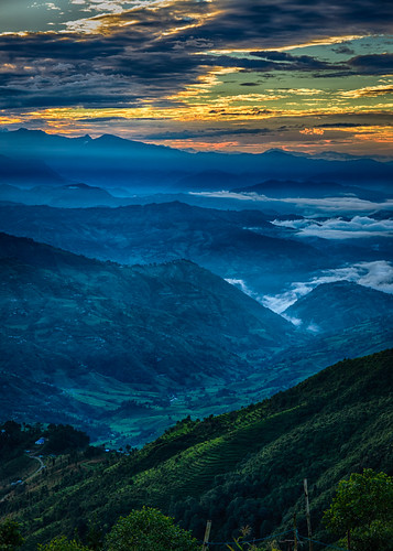 travel nepal sunset mountains clouds sunrise trekking landscape sony himalaya himalayas nex centralregion skytheme sonynex thakani