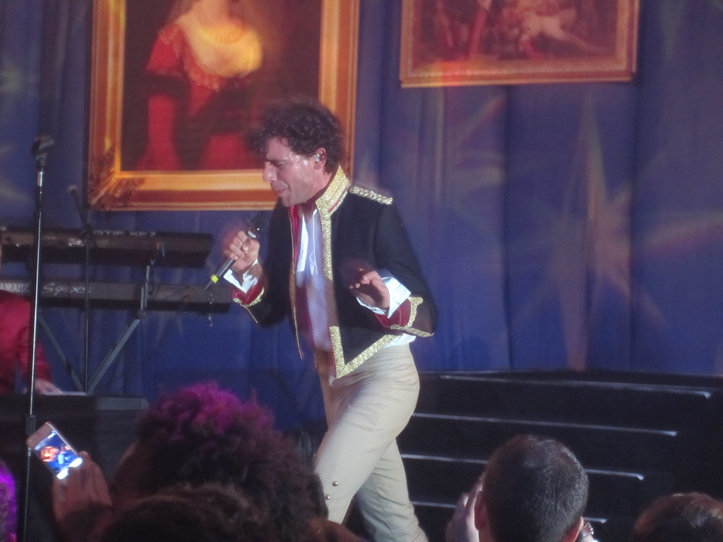Mika performing at the HRC Human Rights Campaign National Dinner in Washington D.C. USA