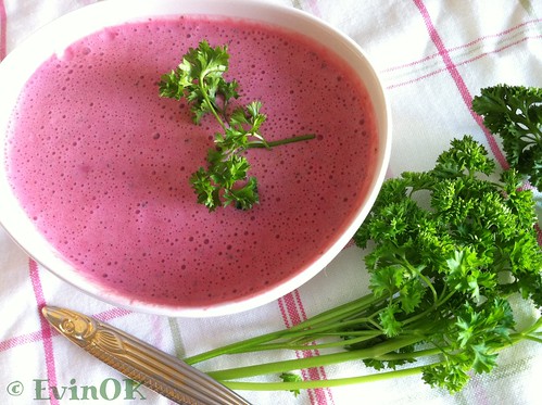 Chilled Beetroot Soup (recipe on EvinOK.com)