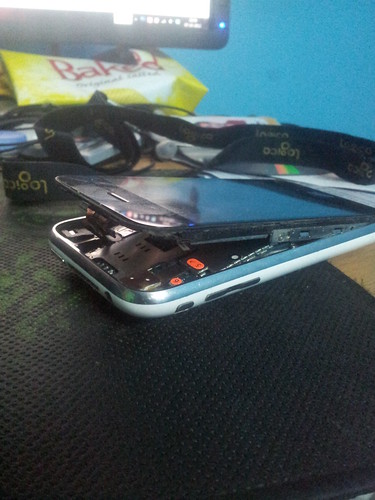 iPhone 3GS after it's battery expansion