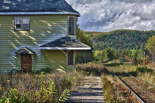 wood old railroad autumn ontario fall abandoned clouds decay tracks railway trainstation toad derelict boarded canadiannational northernontario searchmont woodframe algomacentralrailway hdr3 highway532