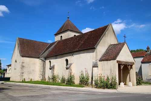 clocher caquetoire monument bâtiment pierre église religion bourgogne côtedor brétigny norge valdenorge