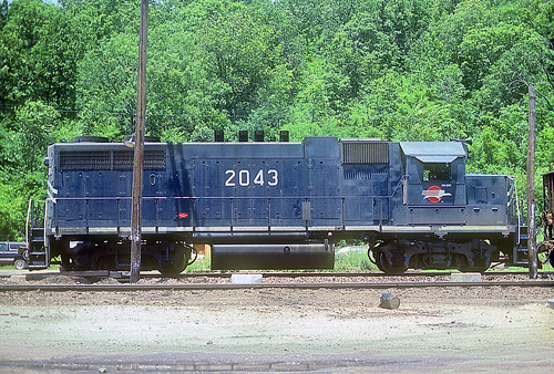 mp gp382 2043 railroad emd locomotive cotter chz
